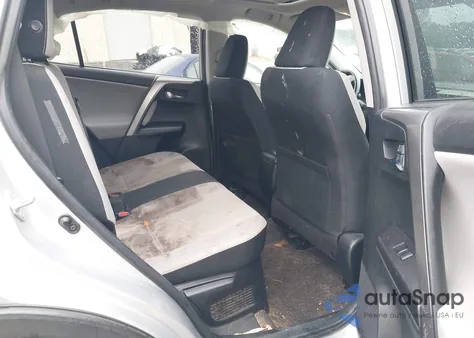 2016 Toyota Rav4 Hybrid Xle z USA, uszkodzony, nr VIN JTMRJREV1GD031063